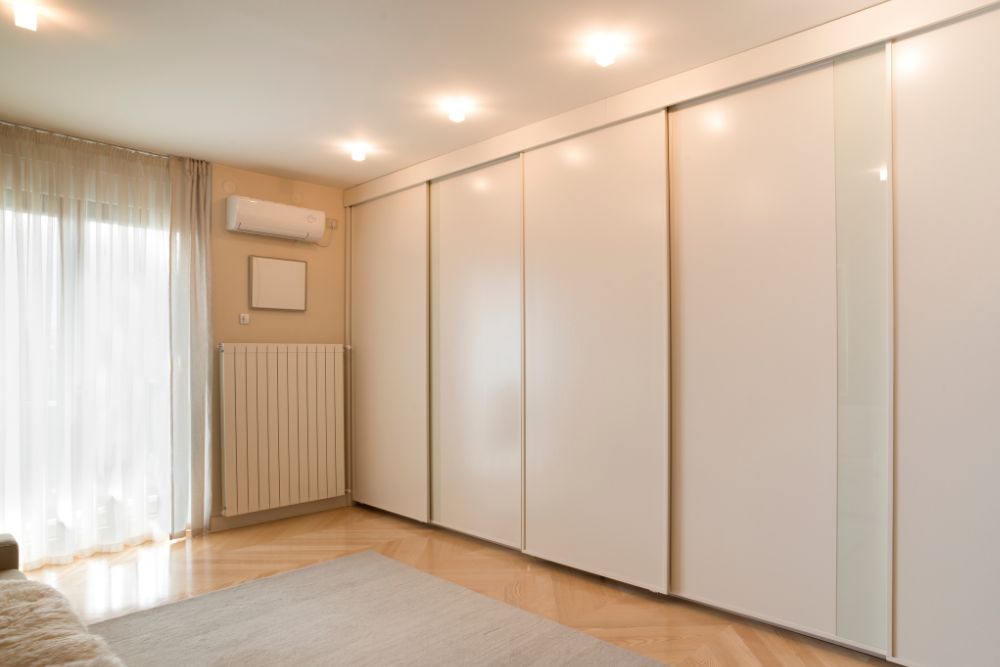 ארונות הזזה