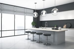 כסאות בר במטבח מודרני