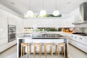 מטבח לבן יוקרתי