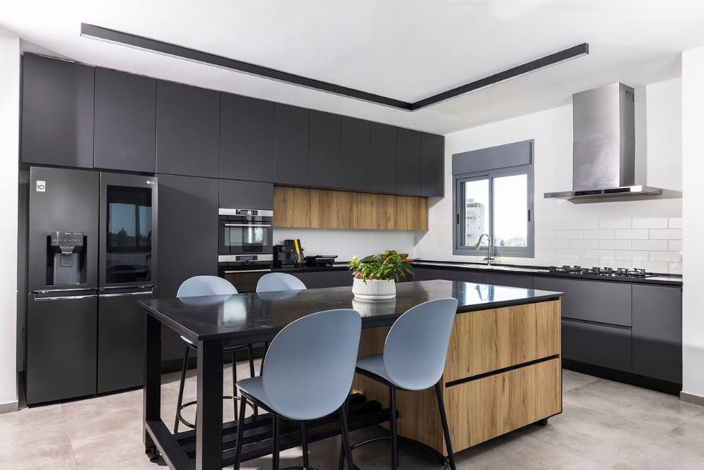 מטבח שחור מעוצב