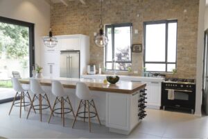 מטבח פרובנס עם אי מרכזי